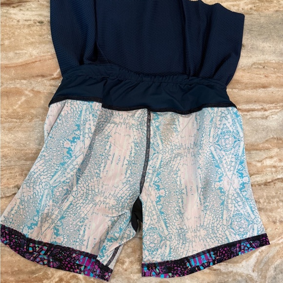 Women’s SWEATY BETTY Navy/Multi skort- size large - Picture 5 of 7